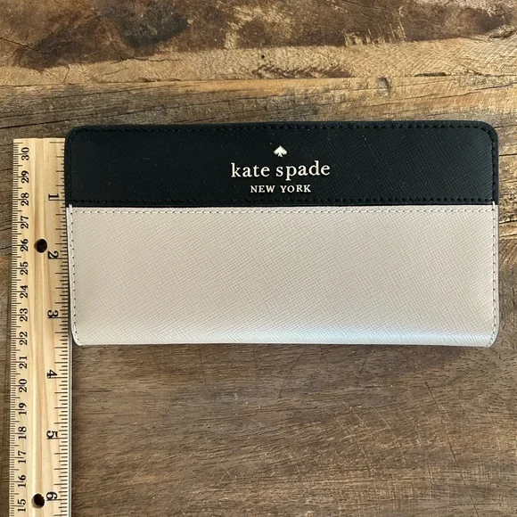 Kate Spade NWOT Beige and Black Classic Women's Bag Set - Picture 14 of 16